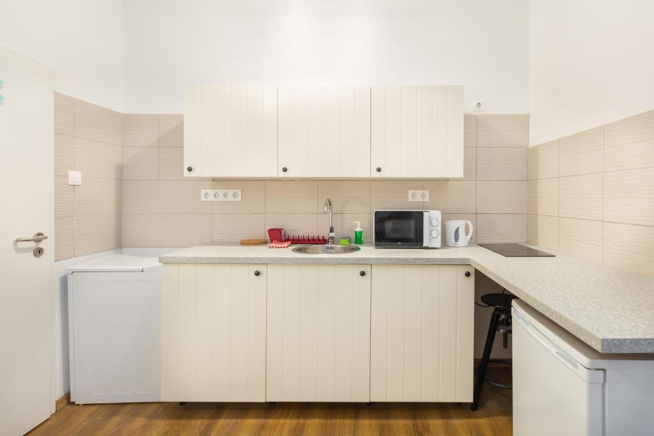 Nepszinhaz 16 Tiny Studios Budapest Extérieur photo