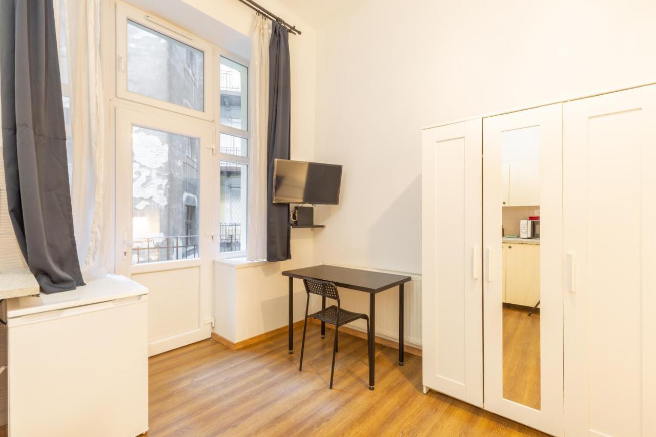 Nepszinhaz 16 Tiny Studios Budapest Extérieur photo