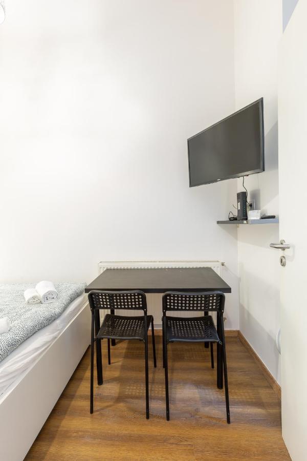 Nepszinhaz 16 Tiny Studios Budapest Extérieur photo