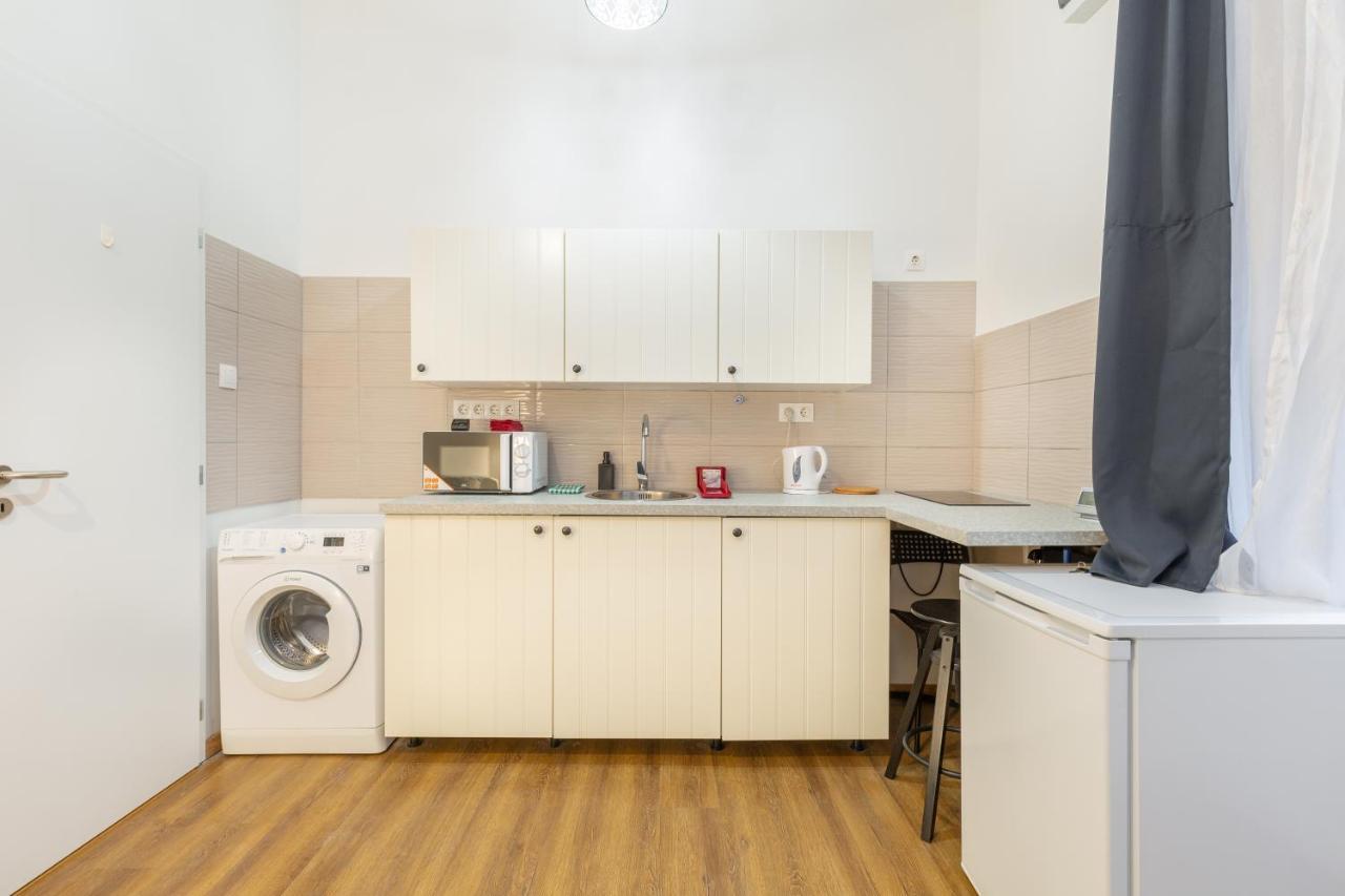 Nepszinhaz 16 Tiny Studios Budapest Extérieur photo