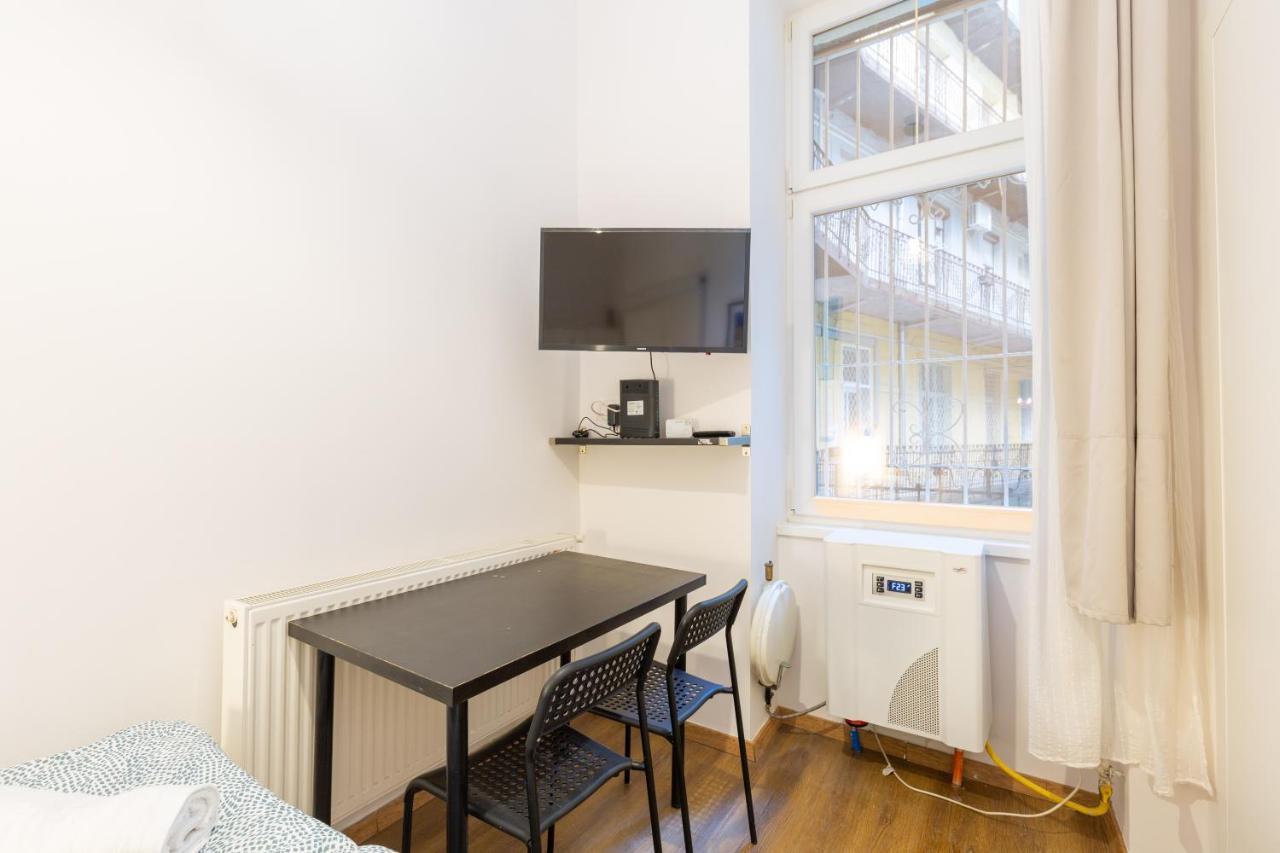Nepszinhaz 16 Tiny Studios Budapest Extérieur photo