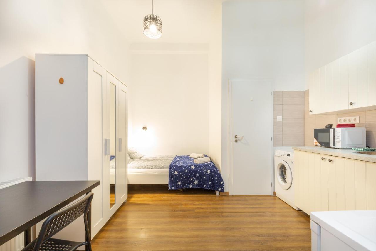 Nepszinhaz 16 Tiny Studios Budapest Extérieur photo