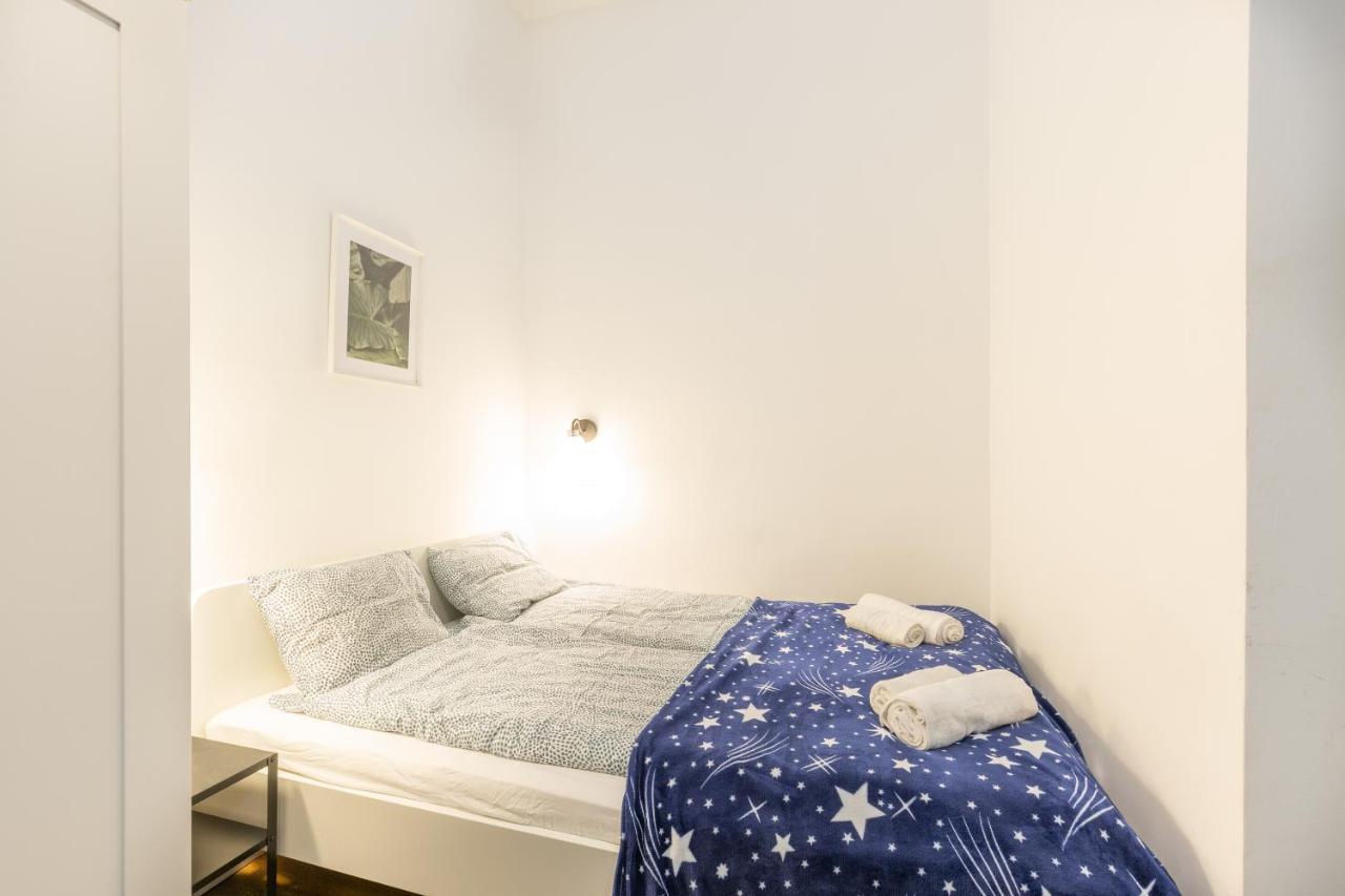 Nepszinhaz 16 Tiny Studios Budapest Extérieur photo