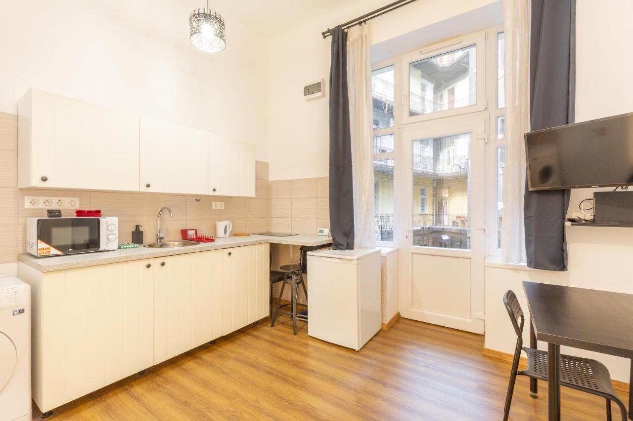 Nepszinhaz 16 Tiny Studios Budapest Extérieur photo